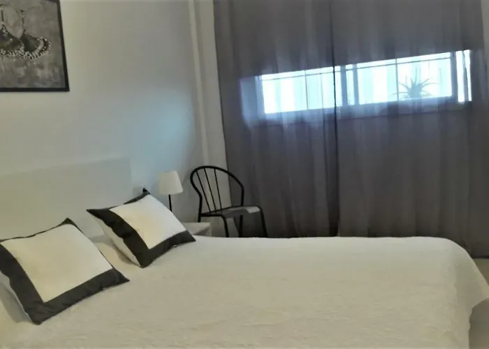 Апартаменты Sun And Ocean, Free Wifi Коста Калма